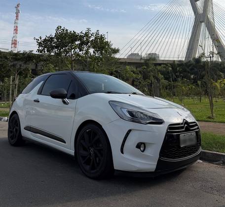 CITROËN DS3 1.6 THP GASOLINA SPORT CHIC MANUAL CITROËN DS3 1.6 THP GASOLINA SPORT CHIC MANUAL
